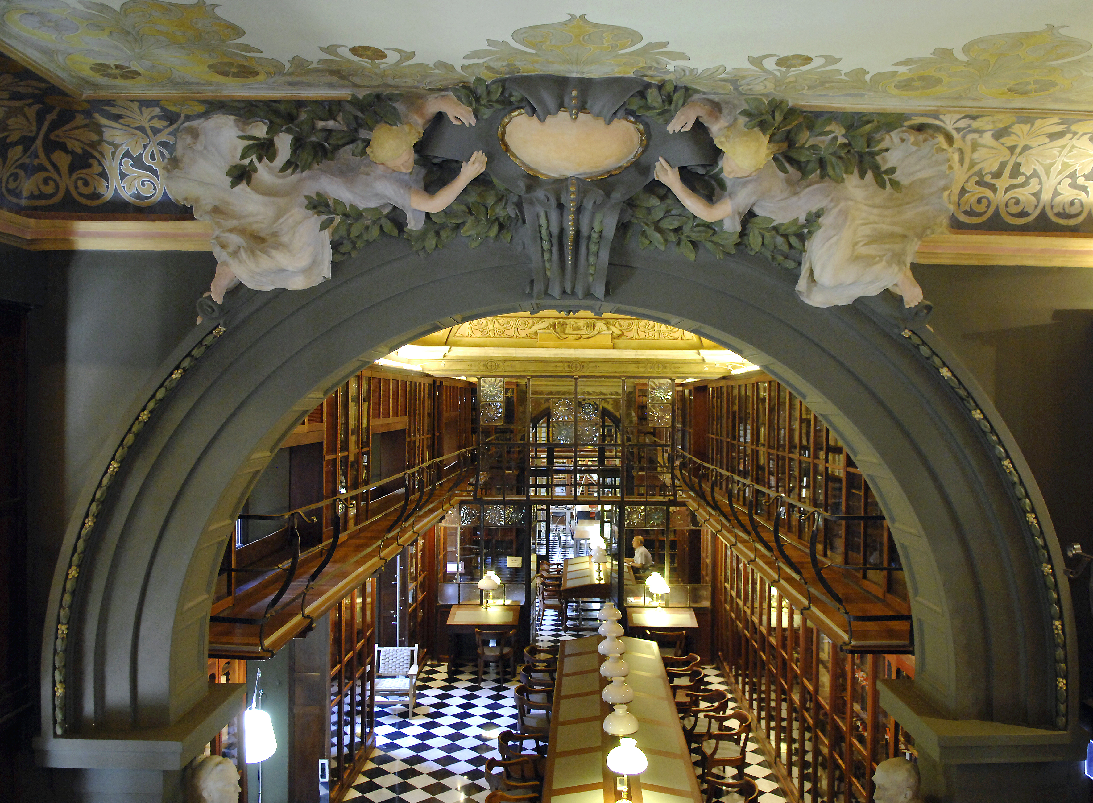 Palaus Singulars: El Palau Savassona - Ateneu Barcelonès
