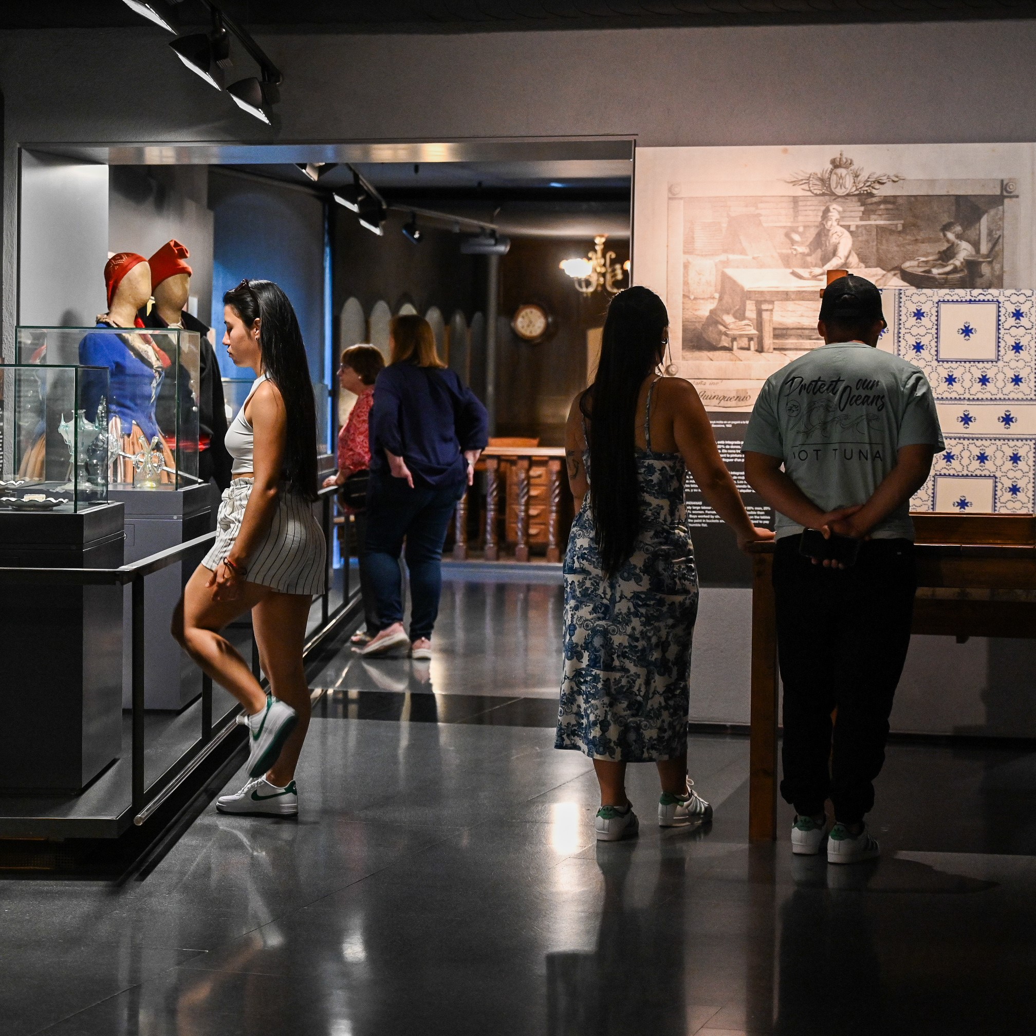Visites guiades a l'exposició "La memòria d'un país"