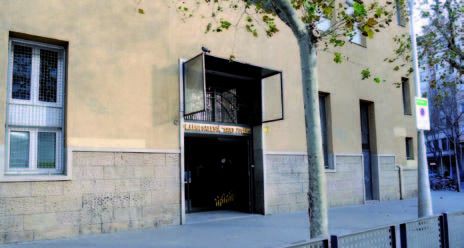 CASAL D'ESTIU Salesians Rocafort. Protagonistes de la història - NAIFARLLEURE - De 3 a 14 anys - Pati i aules de l´escola Salesians Rocafort