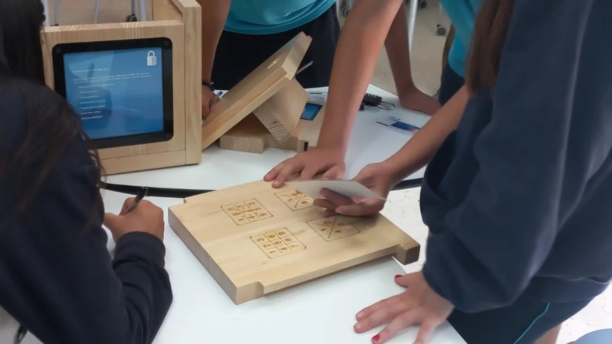 Game 'ESScape: The puzzle game of the social and solidarity economy'