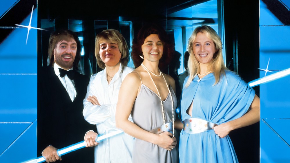Glam Canalla. Nights in the North: The Ultimate Collective Shit