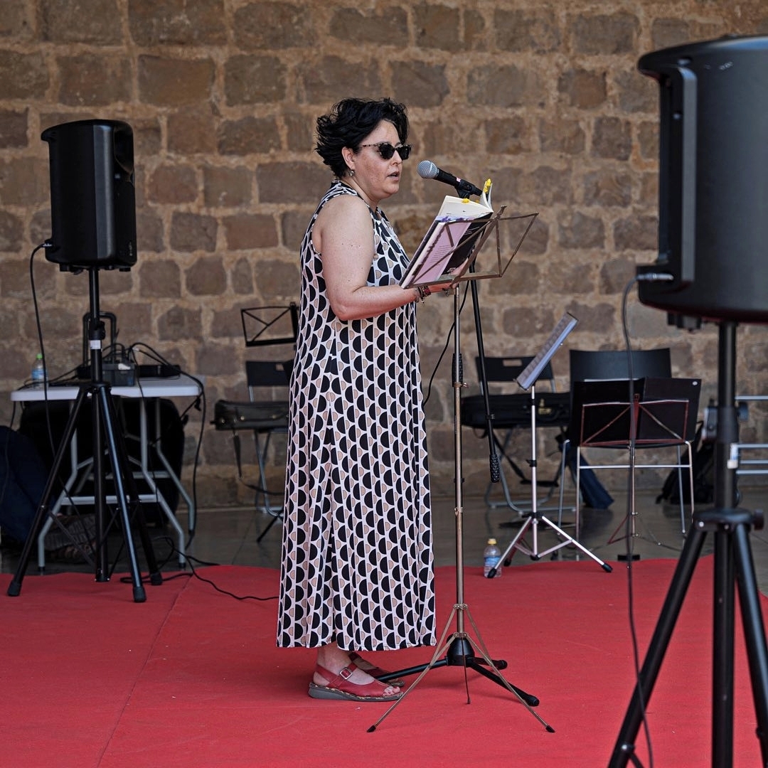 Lectura poètica al Mercat Dominical de Sant Antoni