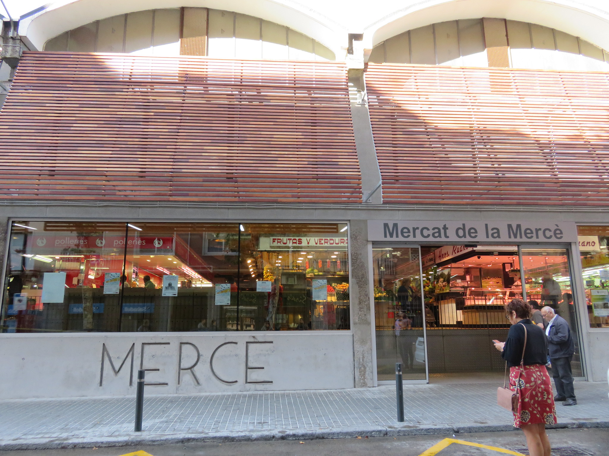 Recollida d'aliments per la Xarxa de voluntaris del Carmel
