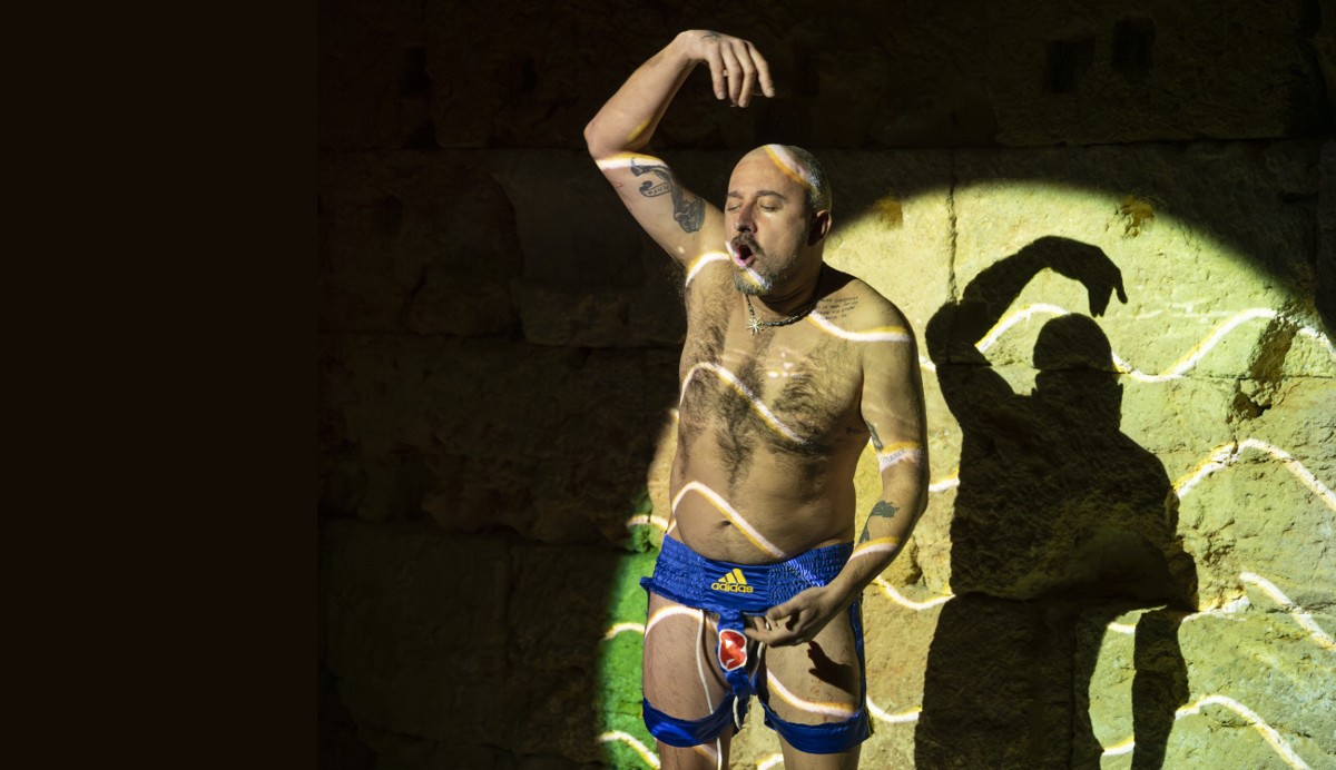 Performance "Murmuris X: Marc Vives, SSSSS"