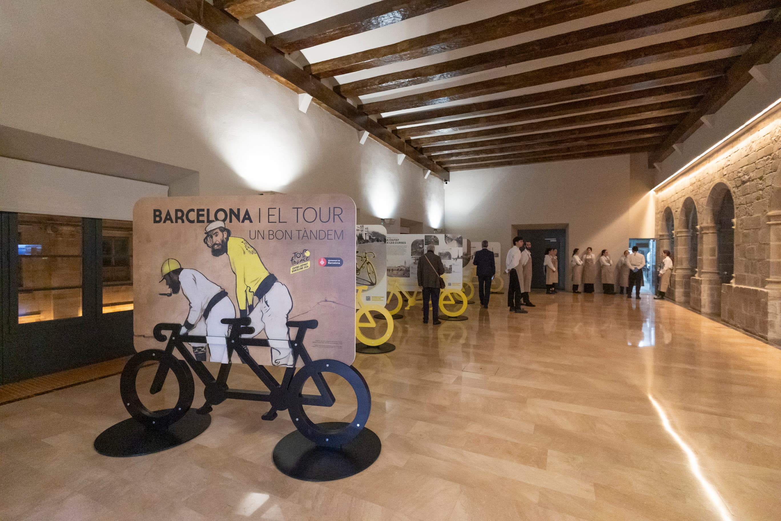Exposició 'Barcelona i el Tour, un bon tàndem'
