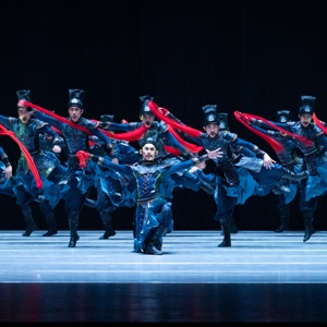 Danza china clásica, folclórica y contemporánea con Shanghai Dance School
