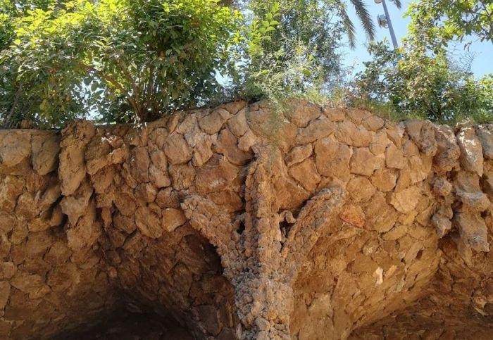 Guided Visit 'Park Güell and Water. From Bare Mountain to the City's Garden'