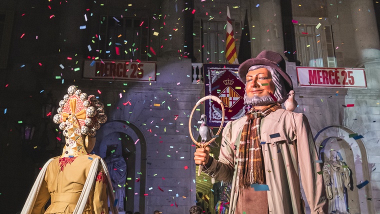 Bild zu Xambanga de gegants in Plaça de Sant Jaume 1.