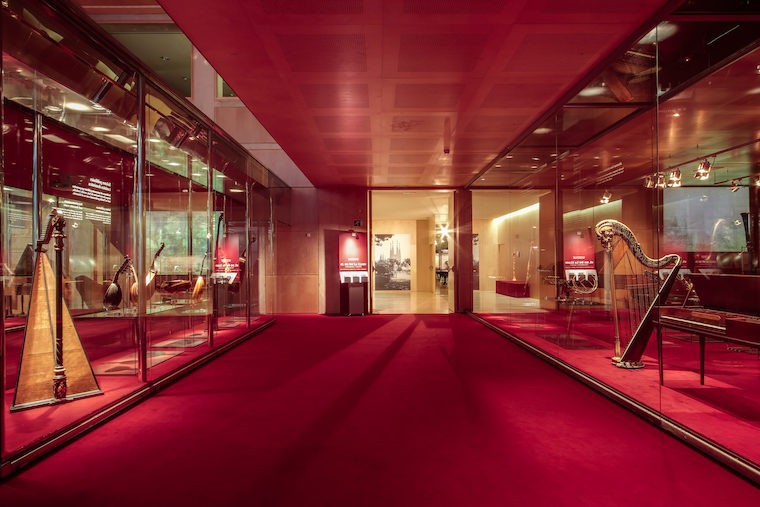 Guided tour of the Music Museum