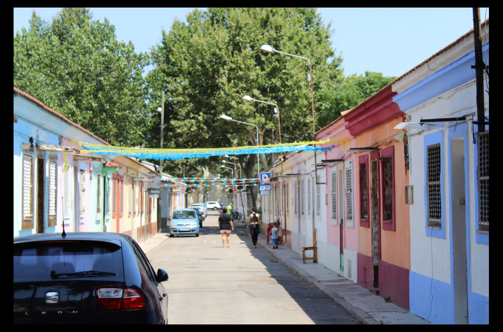 Visita guiada "De les cases barates del Bon Pastor a la Casa Bloc (1929-1936). Un mateix problema i dos plantejaments d’habitatge social"