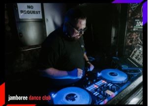 Festa "Disco Monday Night: Dj Mastie"