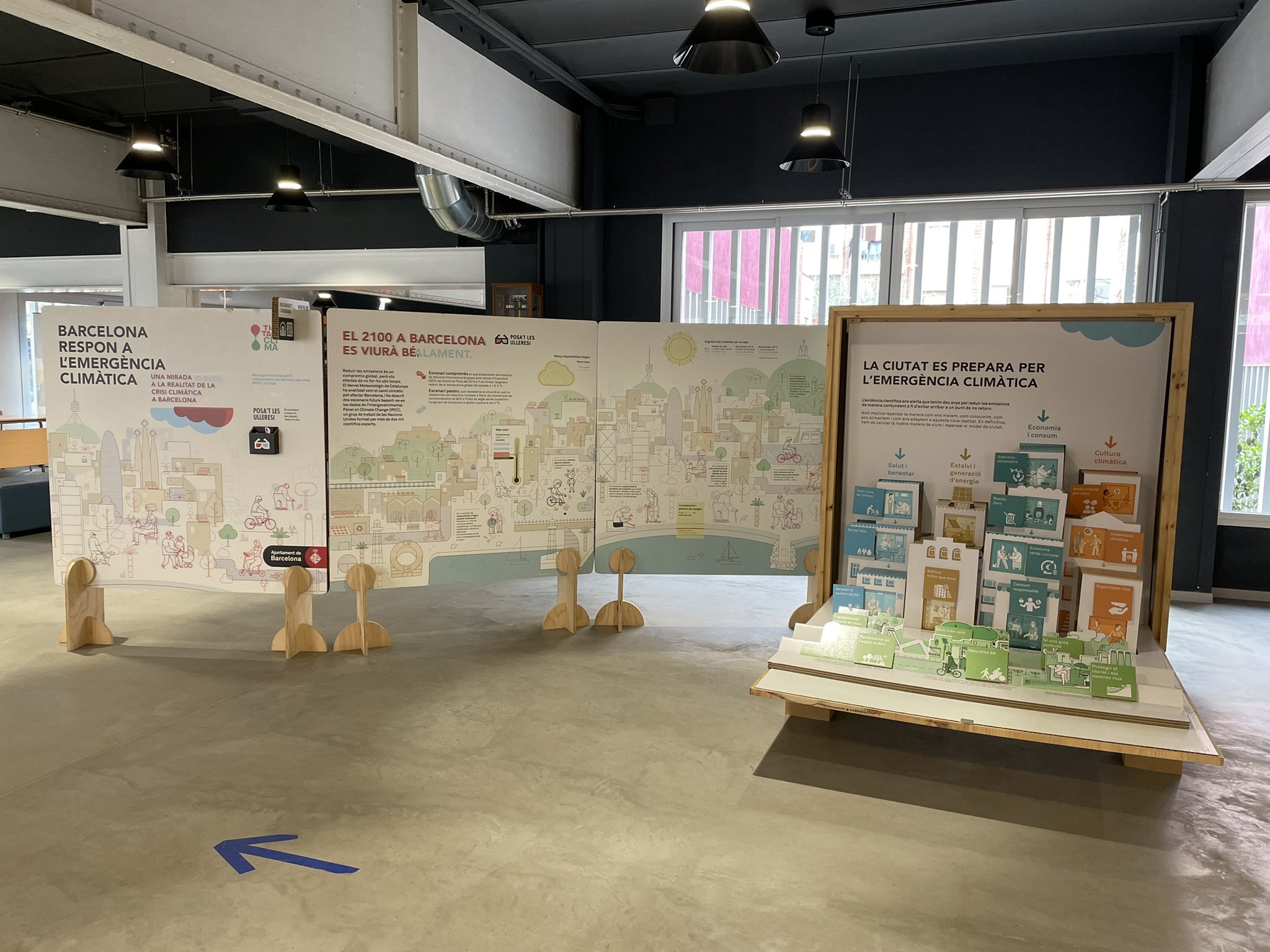 Exposició 'Barcelona respon a l’emergència climàtica'