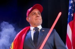 Teatre 'Apocalipsi fatxa', de Xavi Castillo