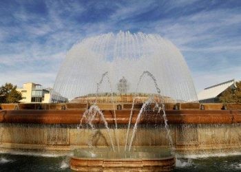 Visita 'La Font Màgica de Montjuïc'