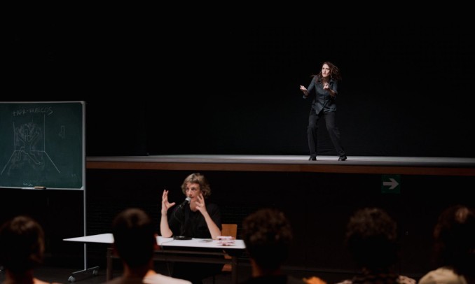 Espectacle "El futuro como trabajo escénico", de Sofía Asencio Aznar