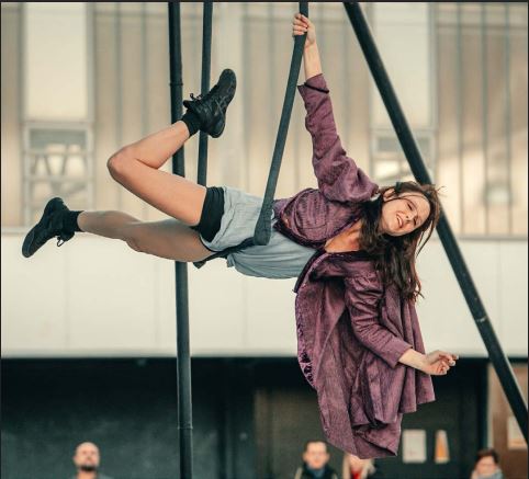 Espectacle "Biaix", amb la Cia. a LAKATARA