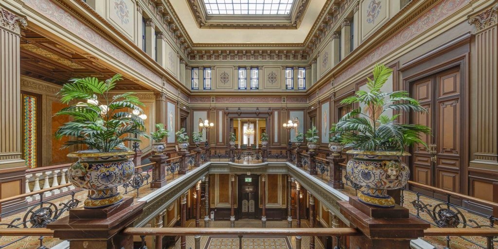 Visita guiada al Palauet Casades