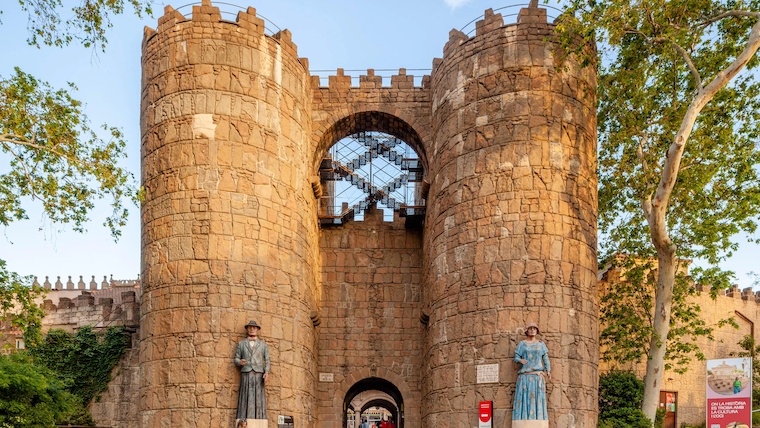 Visita guiada amb aperitiu al Poble Espanyol