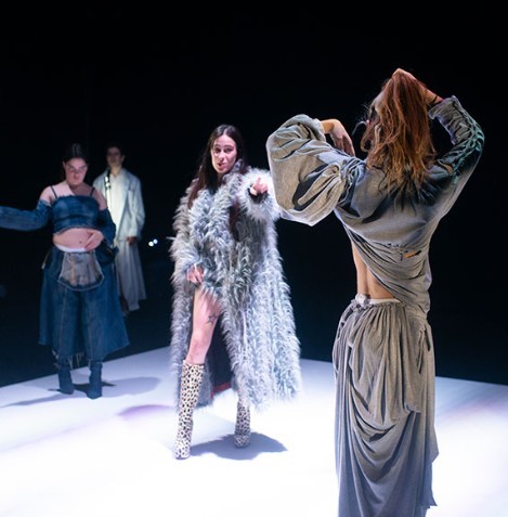 "Torcidxs" Theatre, by Las Nenas Theatre