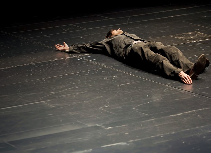 Espectacle "Living & Leaving" amb La Veronal